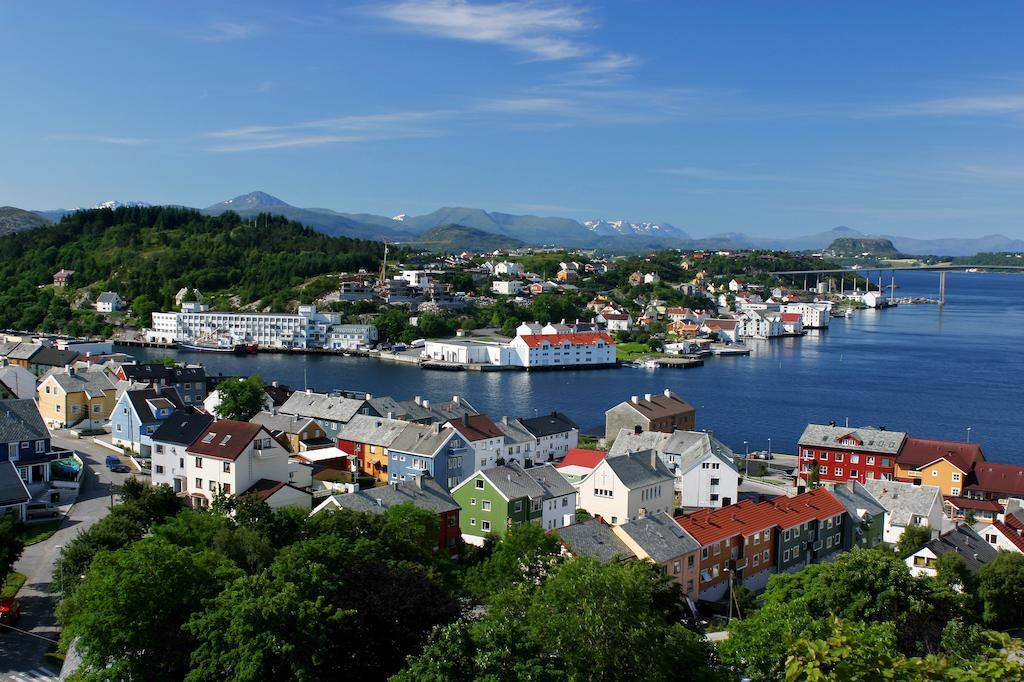 Thon Hotel Kristiansund Exterior photo