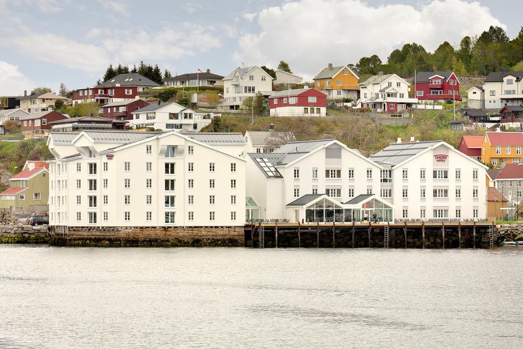 Thon Hotel Kristiansund Exterior photo